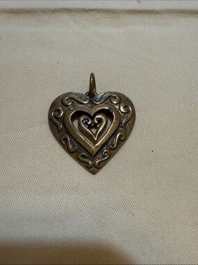Retired Jeep Collin’s Brass Double Heart Pendant Necklace in Antique Gold Tone